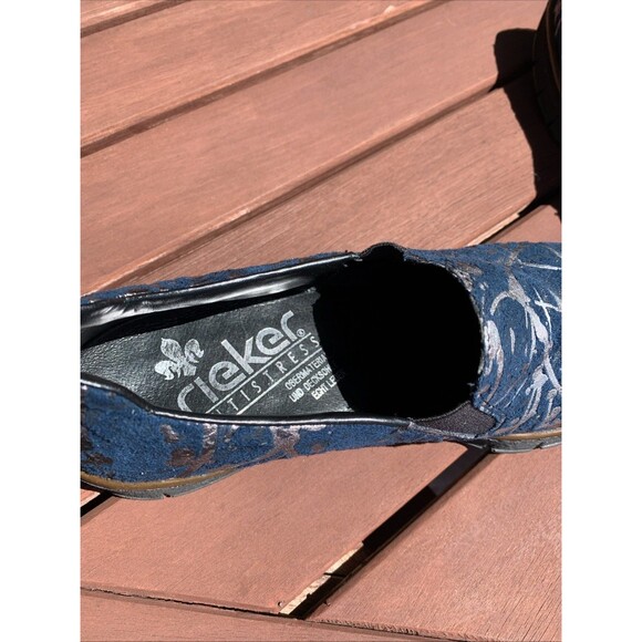 Women's Blue Slip-On Shoes Item #2650 - Picture 9 of 13